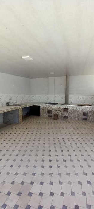 Бинокор махалля.Янгихает район. Продам действующий завод на   1.5Га .