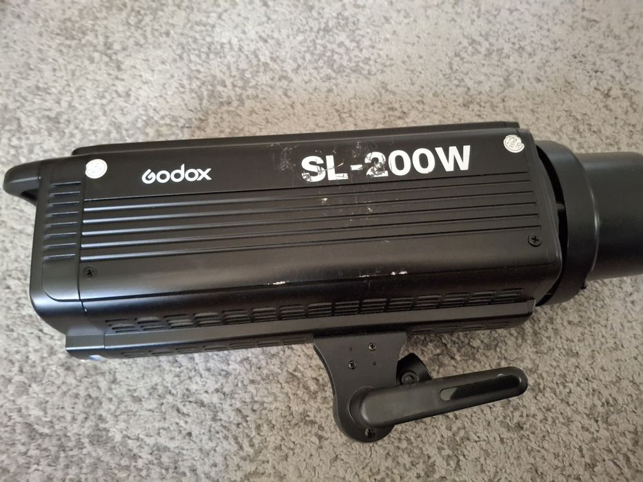 Lampa LED video Godox SL200W
