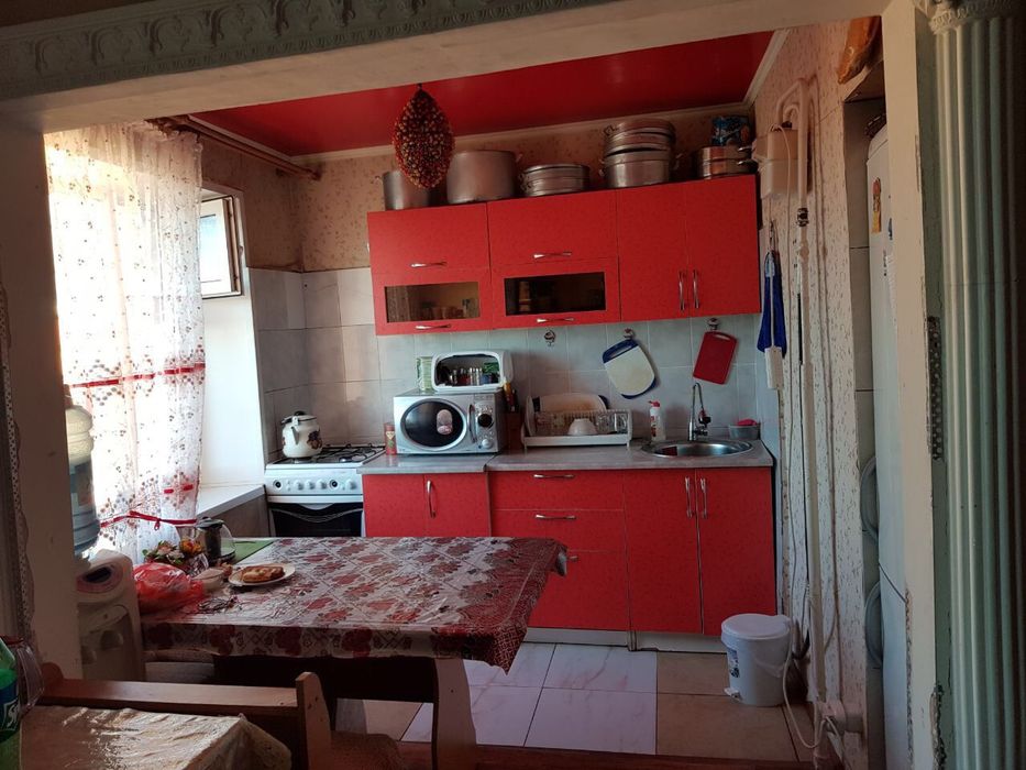 На подселение парней