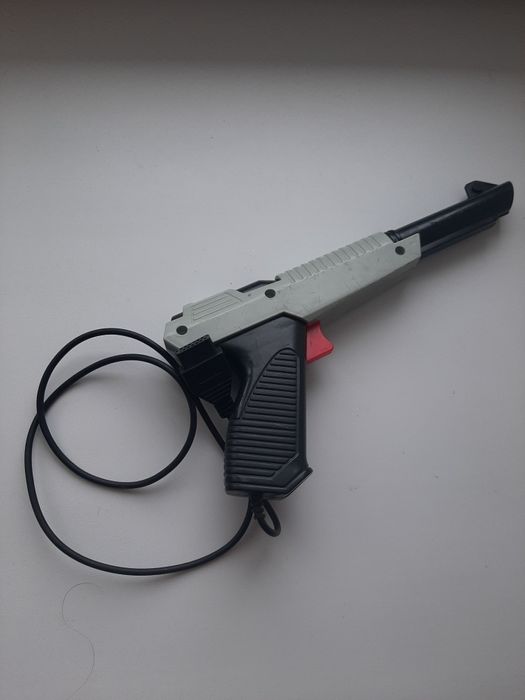 Игровой пистолет для приставки Dendy