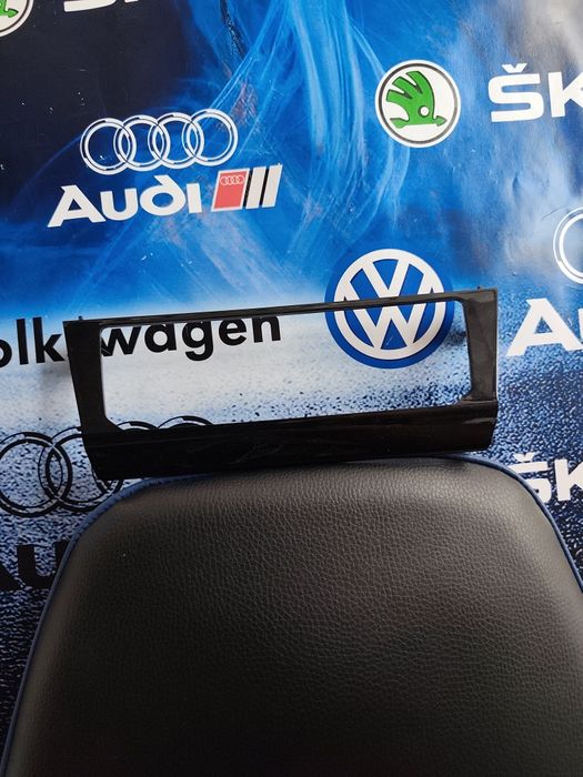 Ramă Panou Climatronic Digital Skoda Octavia 3