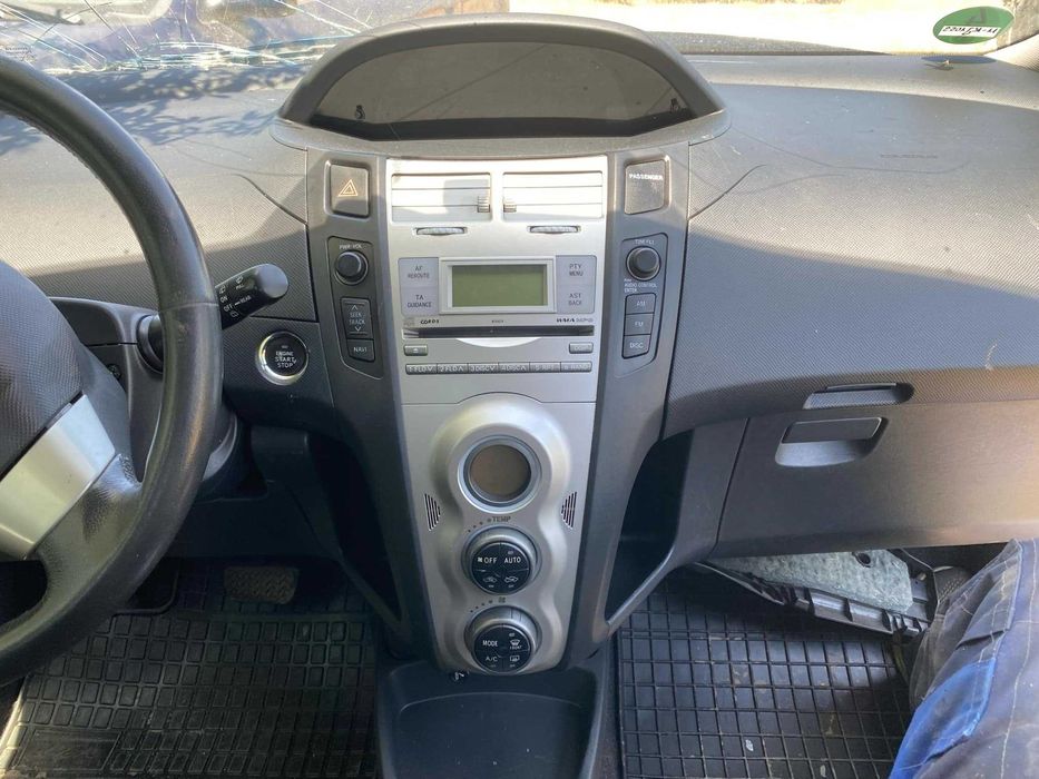 toyota yaris 2 1.3 робот на части тойота ярис 2