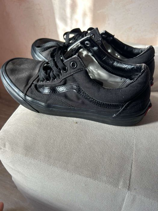 VANS черни обувки 43