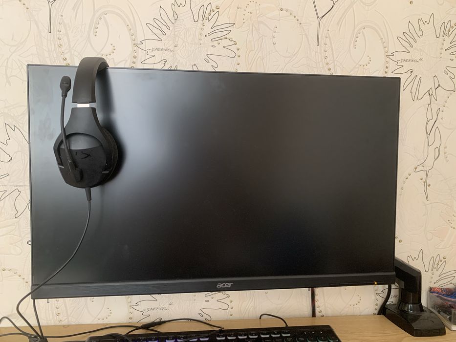 Продаю Монитор 27 дюйм 60герц ACER Kg271
