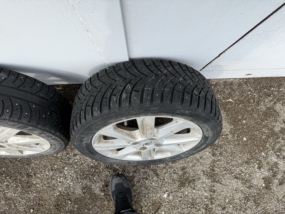 Продам диски веста р16 3 резины в комплекте
