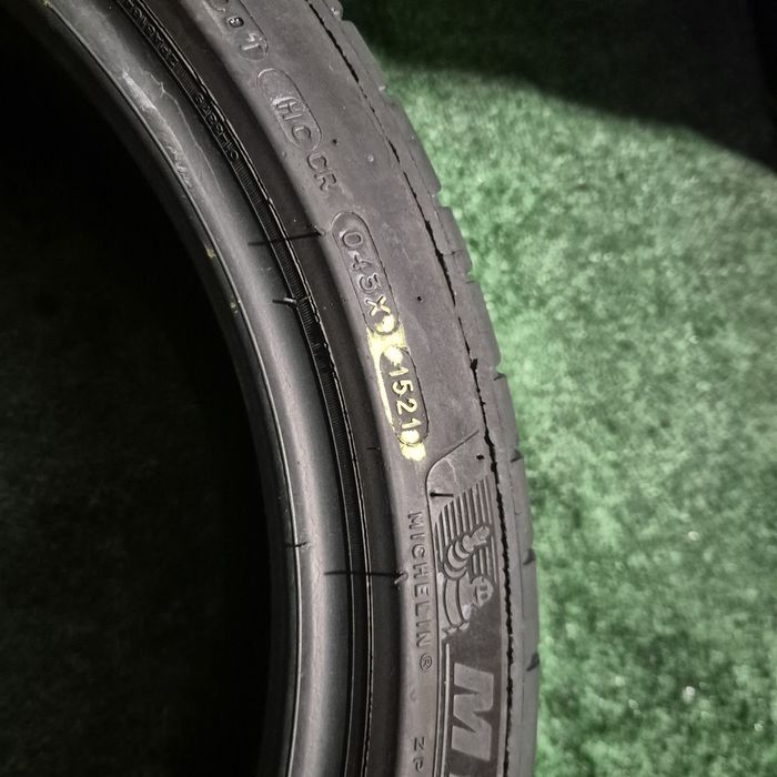 225 40 18 Michelin vară