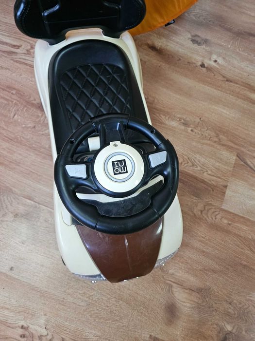 Количка за битане Moni