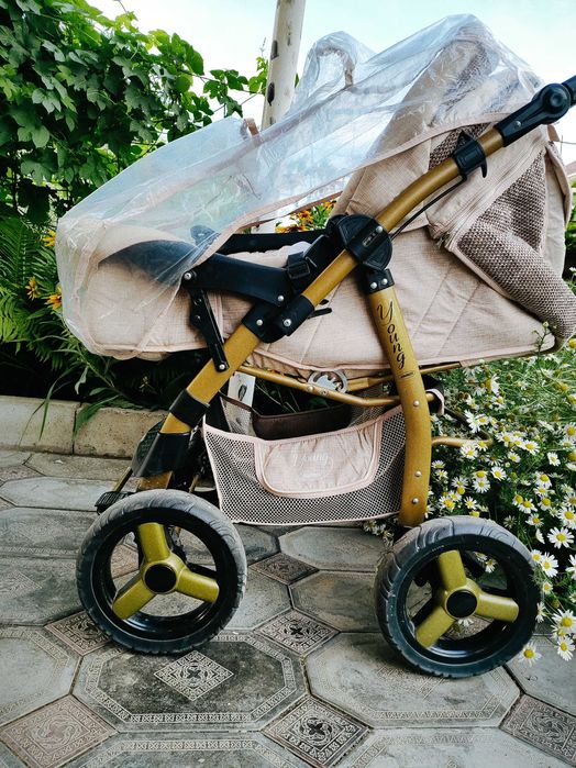 Продам коляску в хорошем состоянии бу