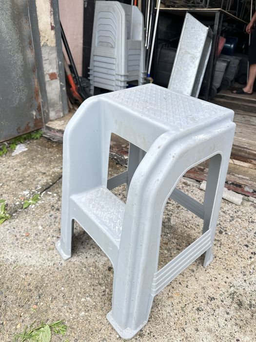 Продам табурет стремянку