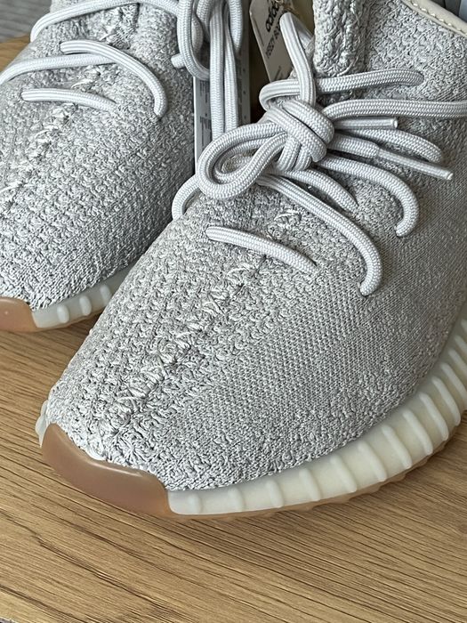 Yeezy Boost 350 V2 Sesame