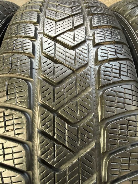 4x Anvelope Iarna 225/65 R17 - Pirelli Scorpion Winter