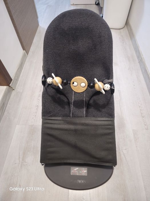 Baby Bjorn шезлонг