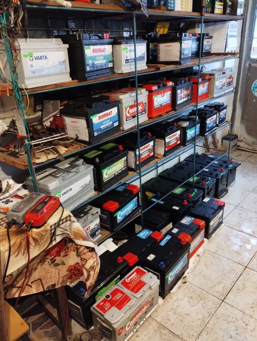 Baterii auto si moto si pentru panouri   și baterii noi de