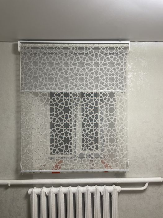 Жалюзи на окно.