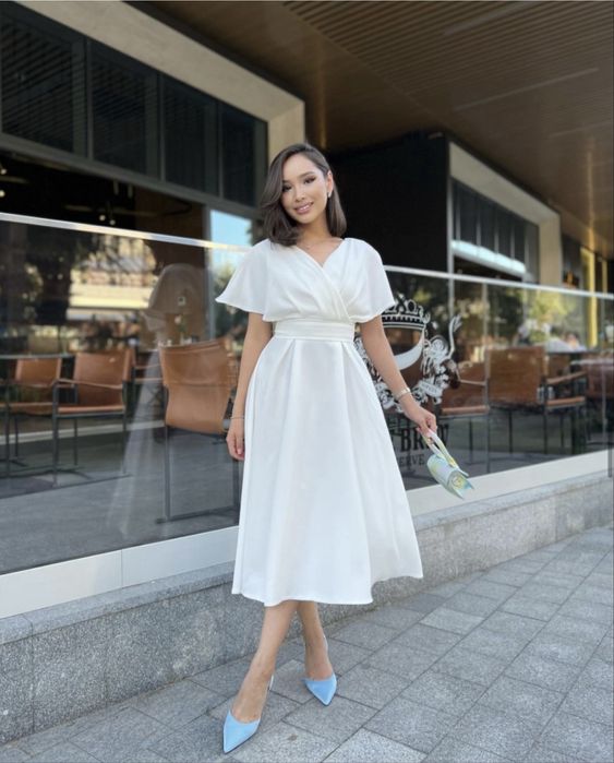 Белое длиное  платье