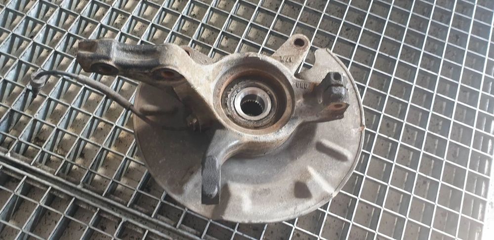 fuzeta stanga fata suzuki sx4 fiat sedici 1.9 d