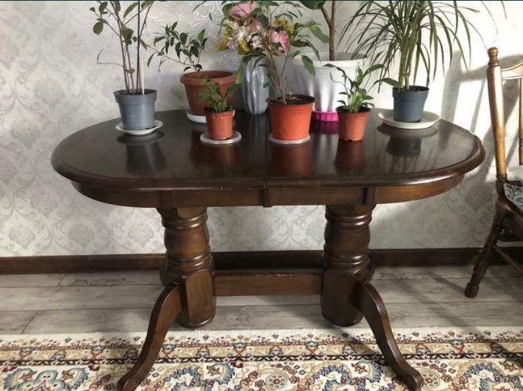 Стол дуб чистое дерево