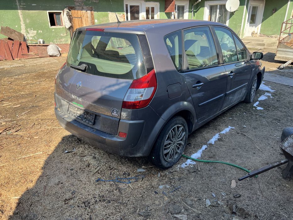 Dezmembrez renault megane scenic 2006 1.9 F9Q