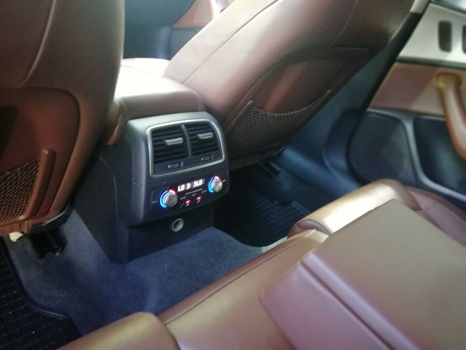 AUDI A6 2012 — imagine 2