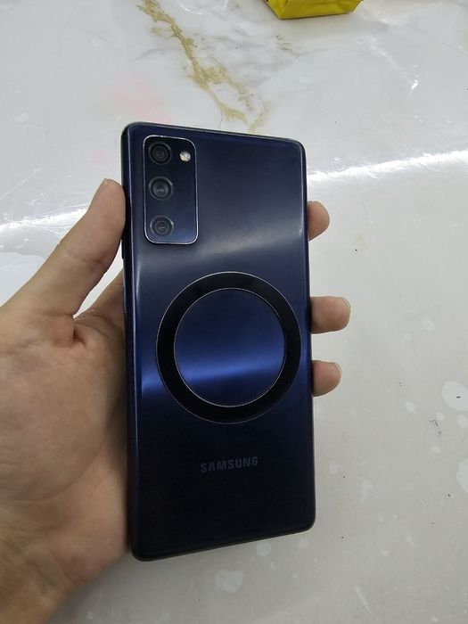 Samsung s20 fe ideal