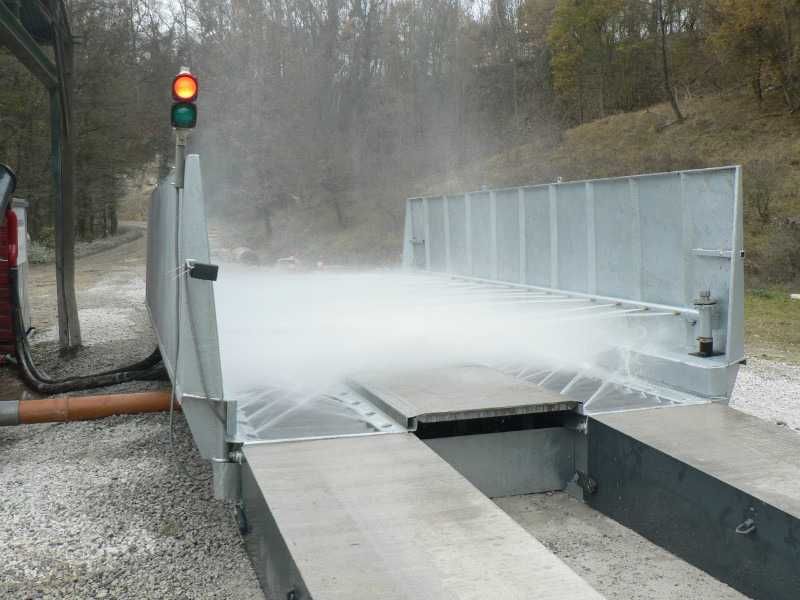 Платформа для мойки колёс на стройплощадках.