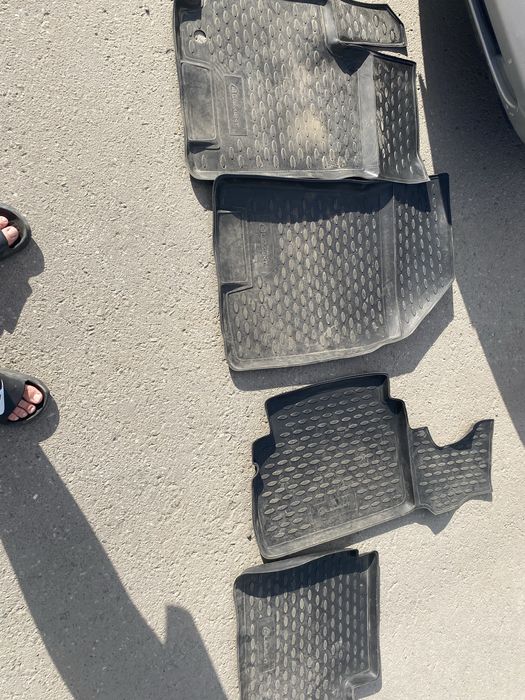 Полики в хорошем состоянии