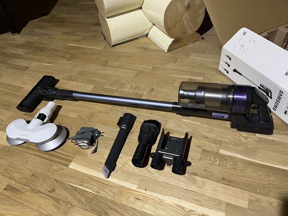 Пылесос Samsung ручной вертикальный