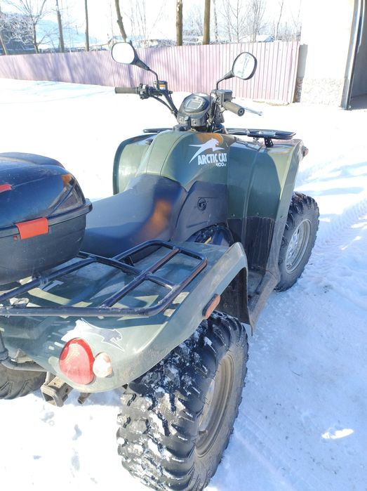 Vând ATV Artic in stare f bună de funcționare .