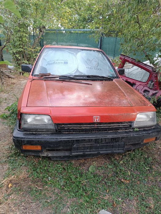 Хонда Сивик бракуван,за части.Продава се цяла.