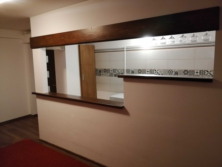 Inchiriez apartament vis-a-vis de promenada bloc nou