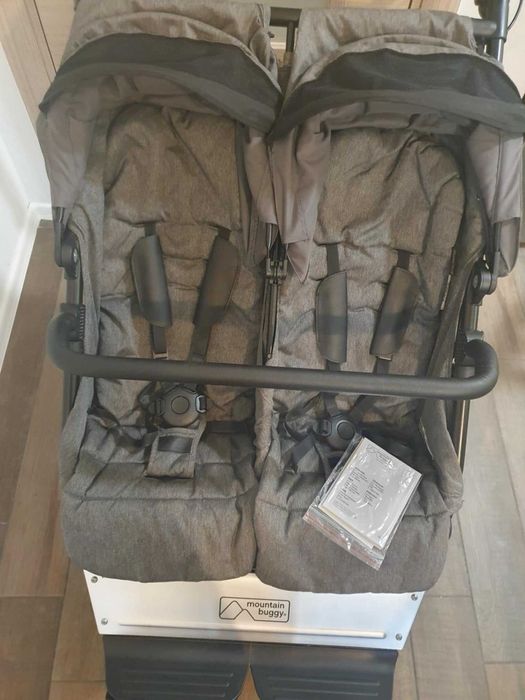 Mountain Buggy Duet V3 Luxury Collection количка за близнаци породени