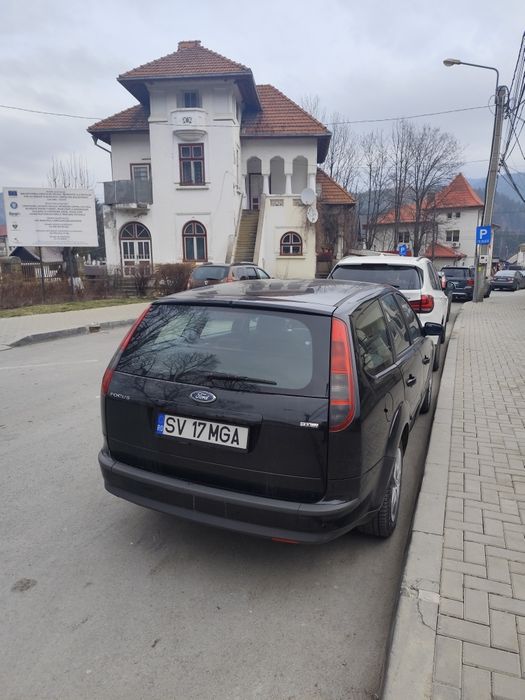 Vând Ford focus 2