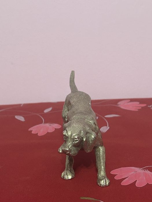 Figurină decorativă vintage – câine de vânătoare