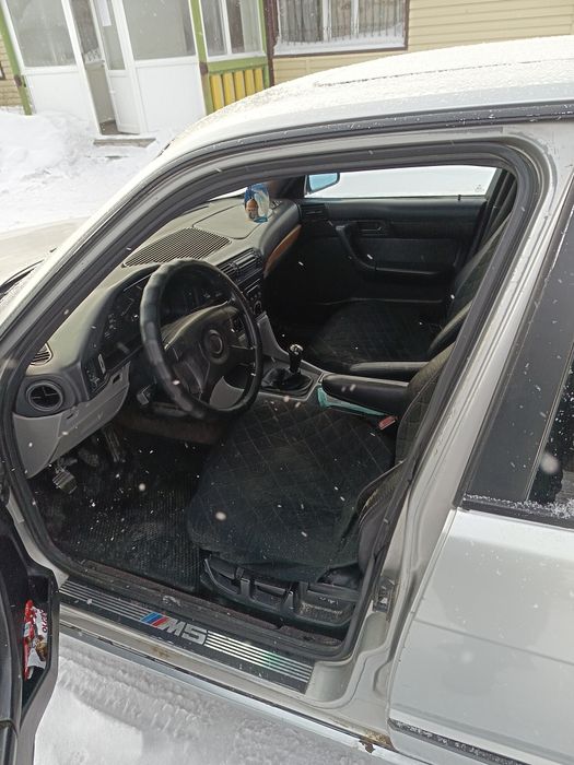 Продам БМВ е34 525