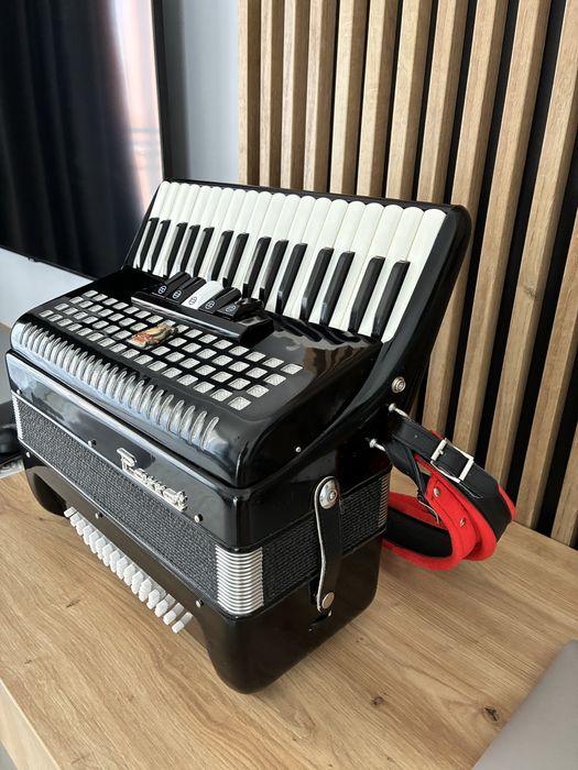 Acordoen Parrot cu 60 de basi ca nou