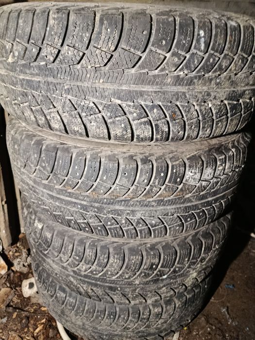 Продам резину  зимние