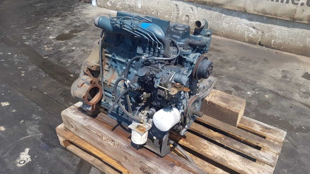 Motor pentru Bobcat si miniexcavator Kubota V2203 E4