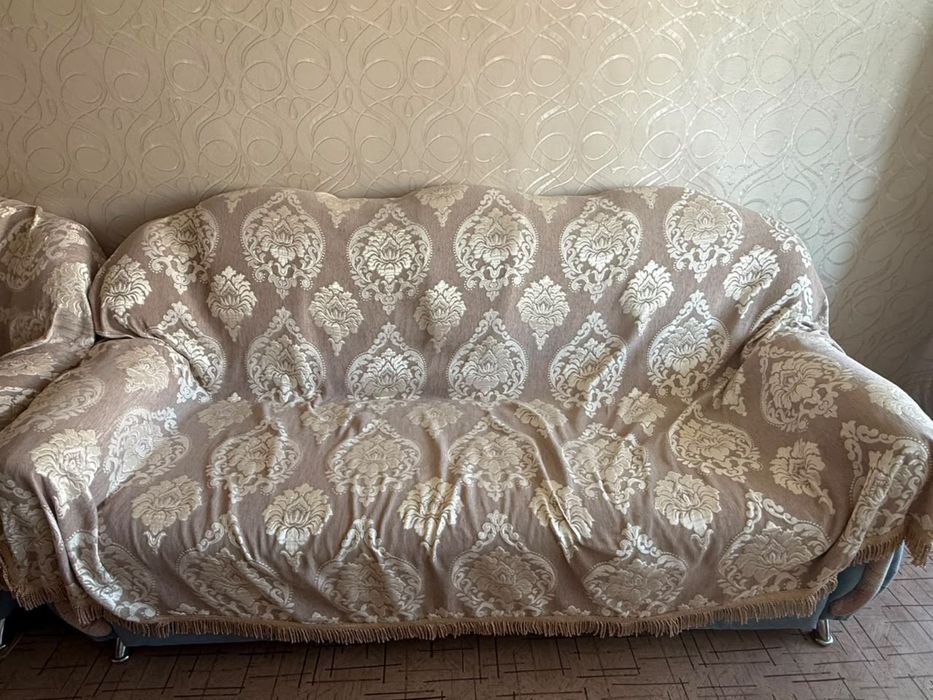 Продам диван. В хорошем состоянии