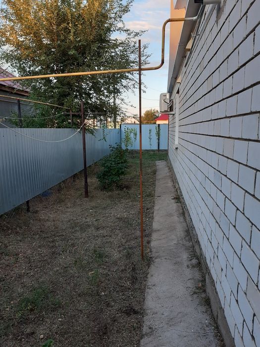 Продаётся дом  10 соток с двумя домами