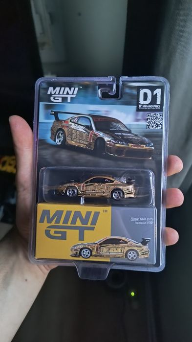Mini GT Nissan Silvia (S15)  Top Secret D1GP 1:64