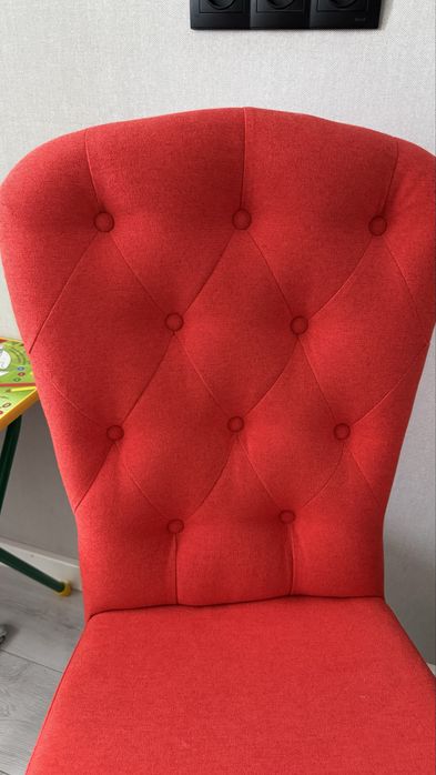 Стул красный 4 штуки