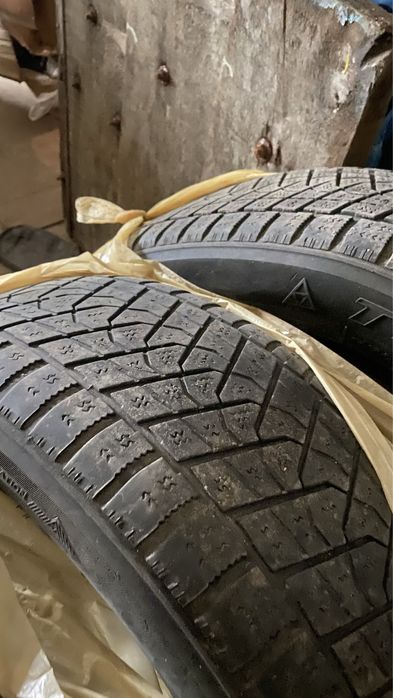 Продам резину на 18 все сезонные