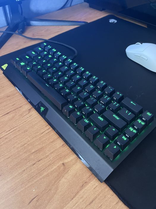 Razer blackwidow v3 mini hyperspeed 65% БАРТЕР