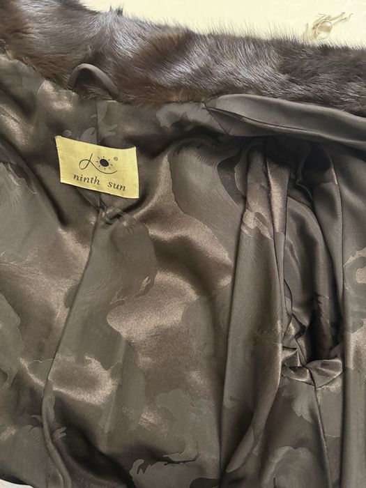 Продам 2 женские шубы
