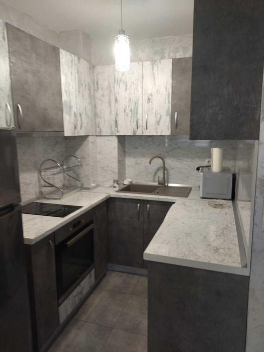 Дава се под наем Двустаен апартамент в Пловдив, Христо Смирненски - 60 кв.м за 400 € - Снимка #1