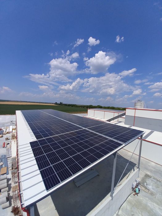 Montaj panouri fotovoltaice ( solare )