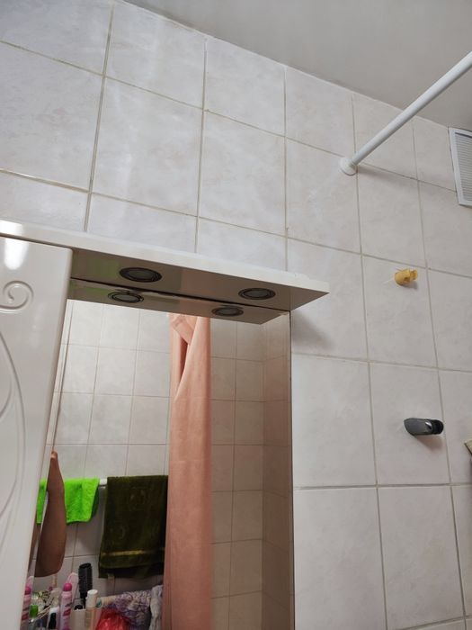 Продам зеркало для ванной