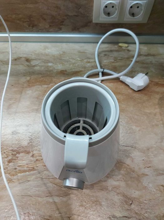 Бебешки нагревател Nuvita за дома и колата