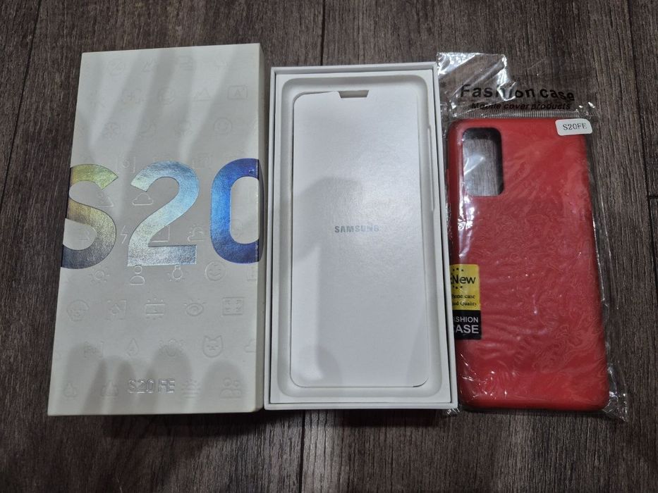 Коробки от телефона Samsung A70 /S20FE