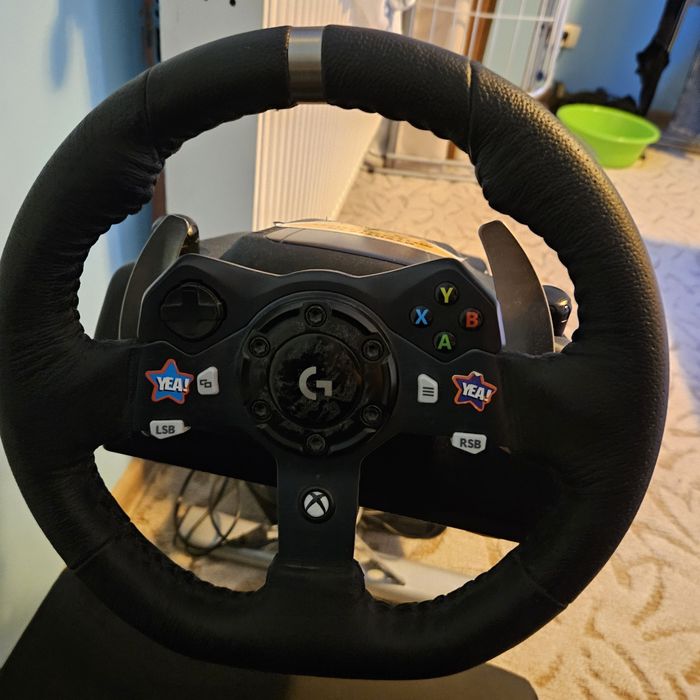 Playset plus volan Logitech pentru  Xbox